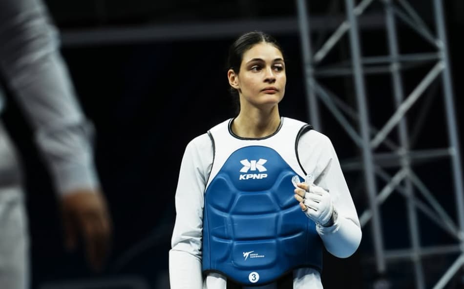 Maria Clara Pacheco foi campeã mundial de taekwondo em 2025