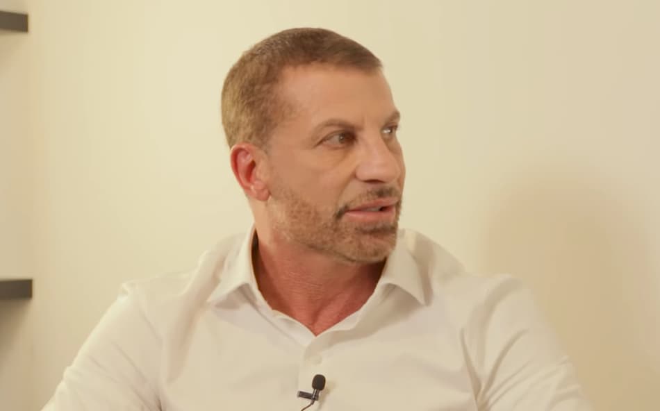 Torcedores do Vasco avaliam barca de saídas