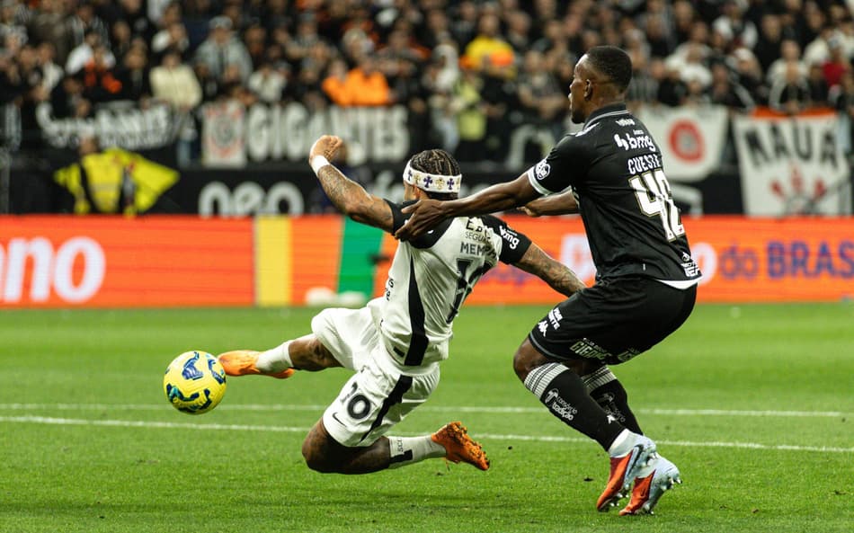 Web cita PSG x Flamengo e se revolta com Corinthians x Vasco: 'Horrível'