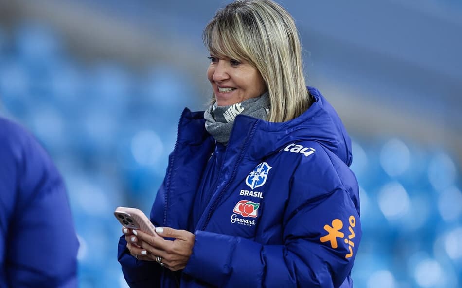 Cris Gambaré prega esforço conjunto para que Copa seja 'a melhor dos últimos tempos'