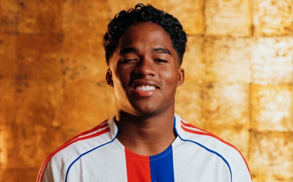 Endrick anunciado pelo Lyon, da França (Foto: Reprodução/X)
