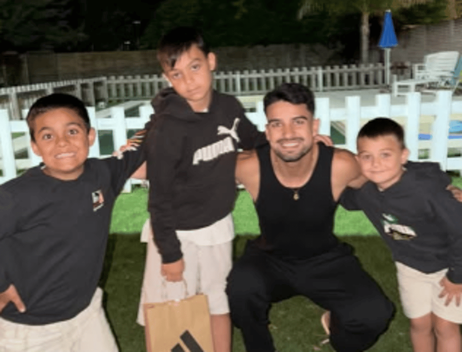 Flaco López celebra natal com a família