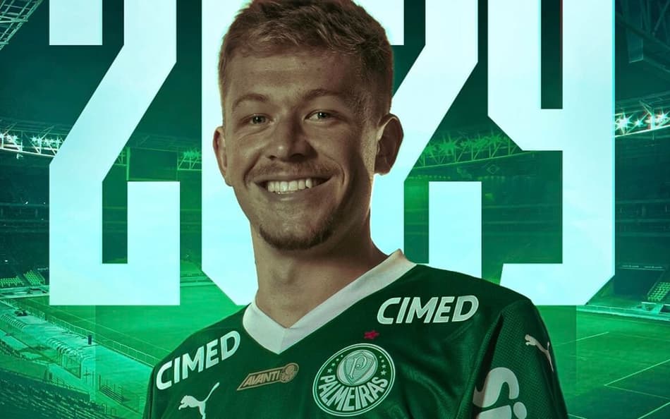 Palmeiras oficializa compra de Bruno Fuchs, e zagueiro comemora: 'Era uma meta pessoal'