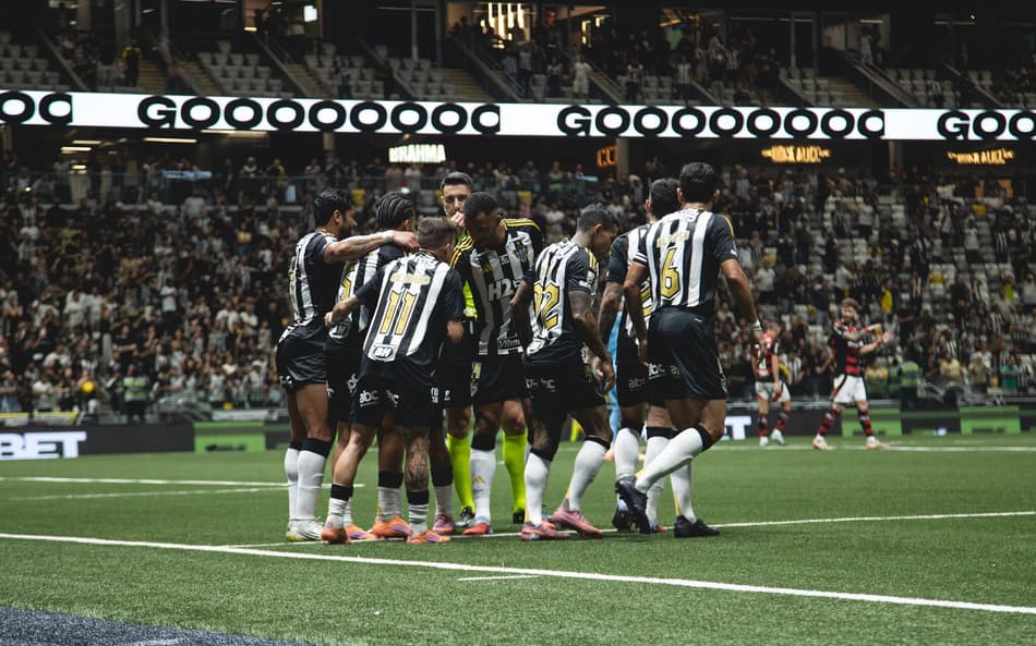 Quem deve permanecer no Atlético-MG em 2026? confira