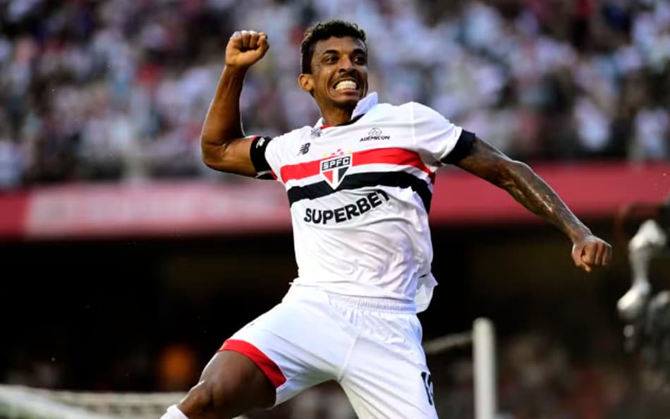 Luiz Gustavo, volante do São Paulo