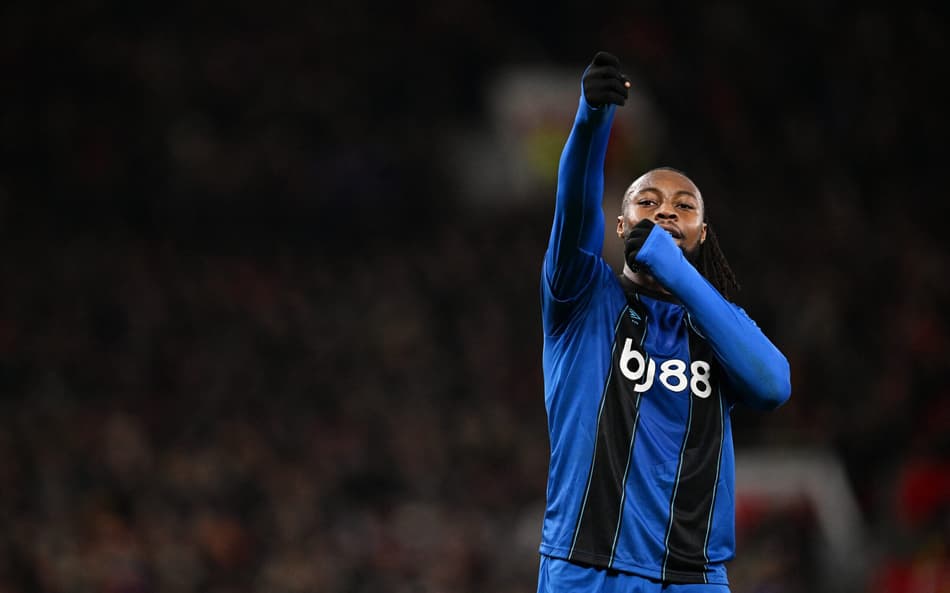 Na mira do Manchester City, Semenyo comemora gol contra o Manchester United, pela Premier League