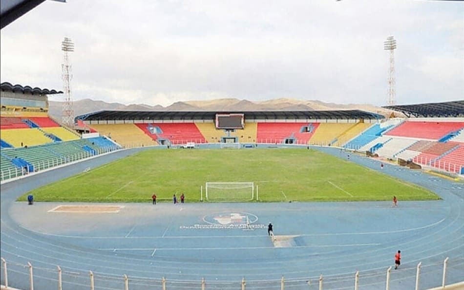 Botafogo também pode ir a Potosí jogar no Estádio Víctor Agustín Ugarte (Foto: Divulgação)
