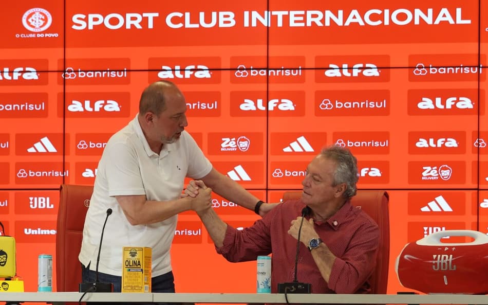 Alessandro Barcellos e Abel Braga, dirigentes do Internacional