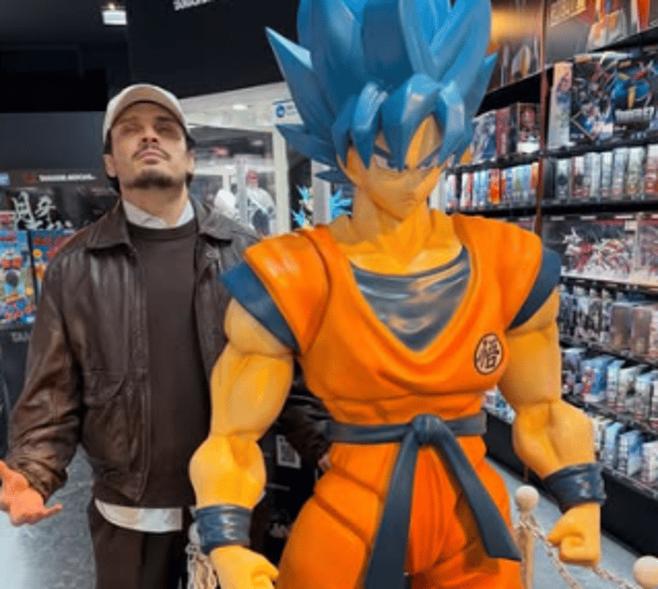 Raphael Veiga aproveita natal no Japão