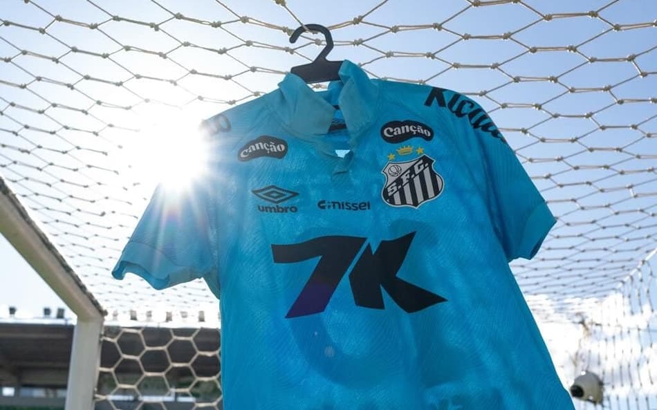 Santos vai jogar com uniforme azul diante do Juventude. (Foto: Divulgação/ Santos FC)