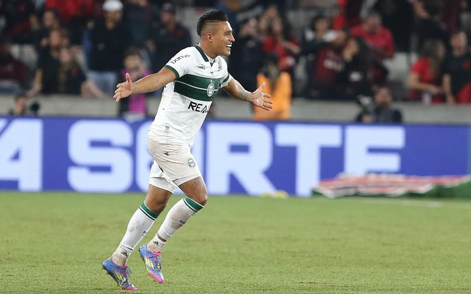 Sebastián Gómez Coritiba gol Athletico Série B