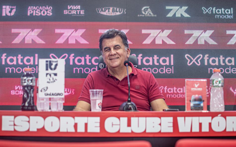 Fábio Mota, presidente do Vitória, em entrevista coletiva (Foto: Victor Ferreira / EC Vitória)
