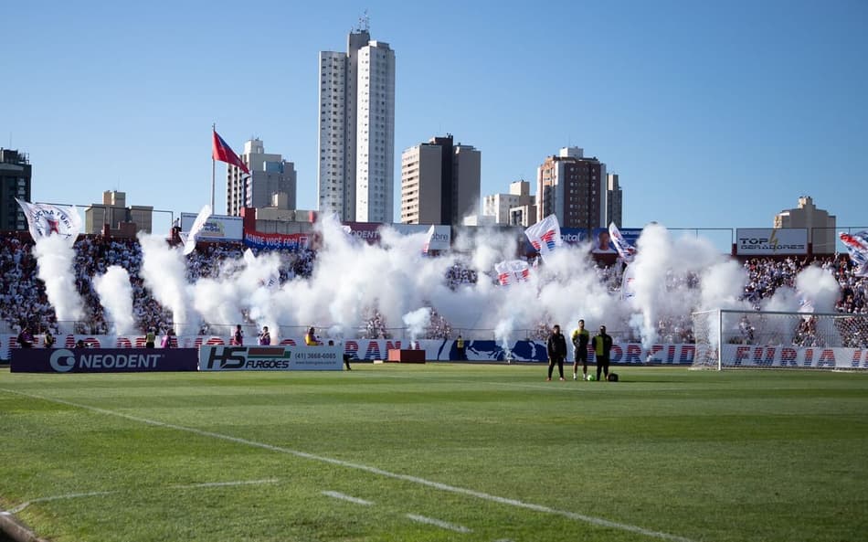 Vila Capanema Paraná Clube festa torcida