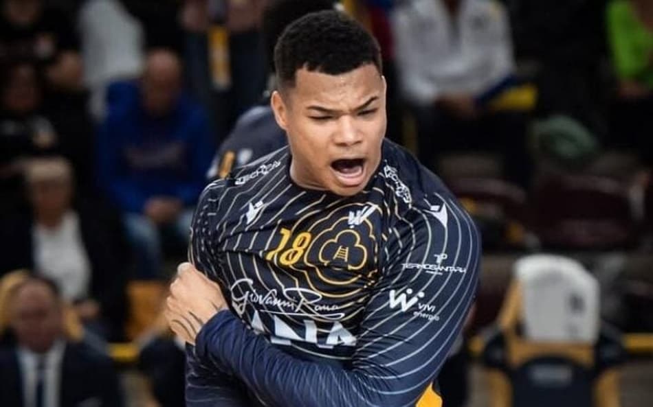 Darlan no Verona (Foto: Wanderer Serena/ Verona)