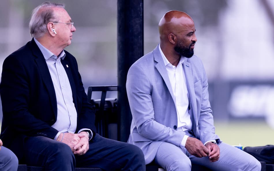 Osmar Stabile e Fabinho Soldado (Foto: Rodrigo Coca/Agência Corinthians)
