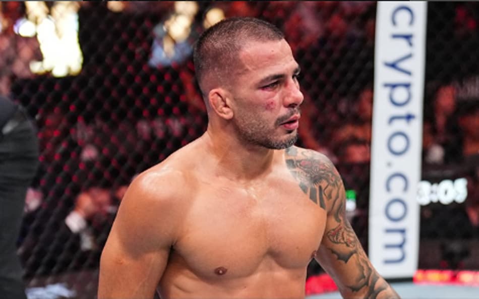 VÍDEO: Alexandre Pantoja quebra o braço e perde cinturão no UFC