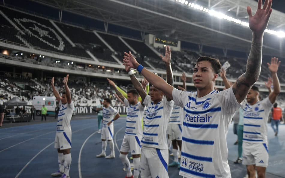 Cruzeiro Botafogo Nilton Santos Brasileirão