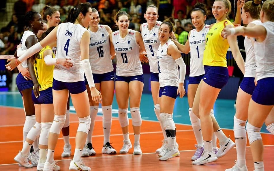 Estrelas do Conegliano voltam à quadra contra o Praia Clube