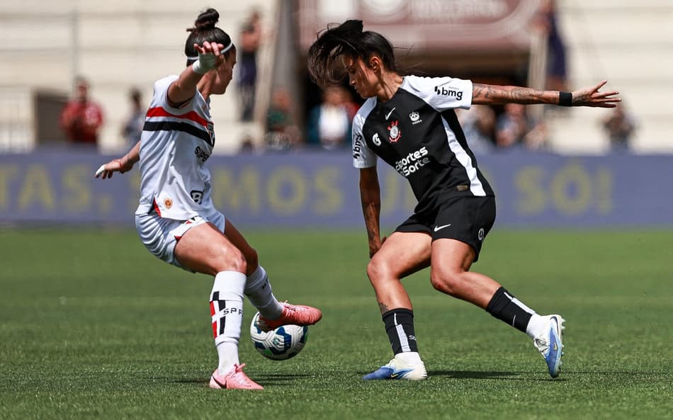 Corinthians e Palmeiras duelam por vaga na final do Brasileirão Feminino. (Foto: Rebeca Reis/ Staff Images Woman/ CBF)