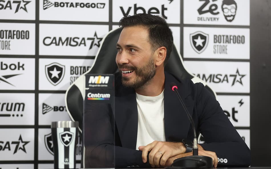 Davide se despede do Botafogo: 'Consciência tranquila'