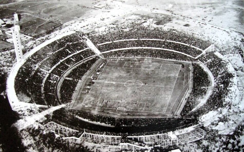Estádio Centenário, de Montevidéu, inaugurado para a Copa do Mundo de 1930