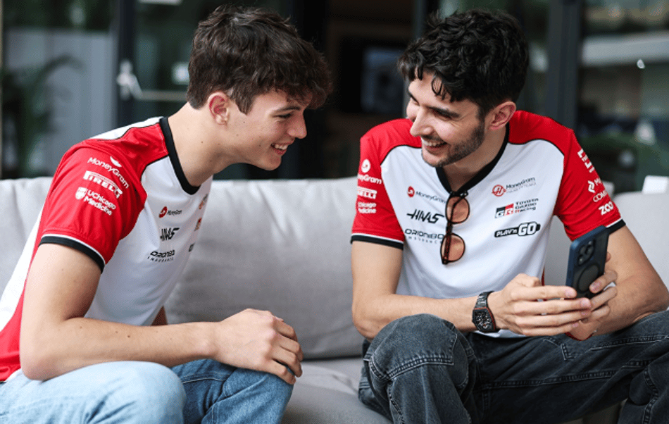 Esteban Ocon (FRA) e Oliver Bearman (ING) na F1 (Foto: Reprodução/Haas)