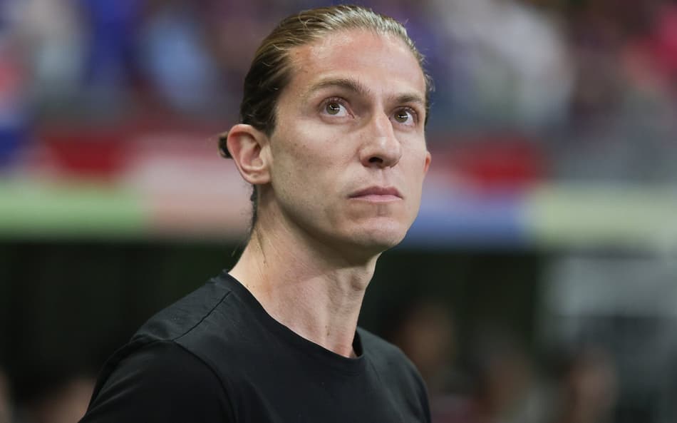 Torcedores mandaram recado para Filipe Luís após vitória do Flamengo no Botafogo (Foto: Gilvan de Souza/Flamengo)