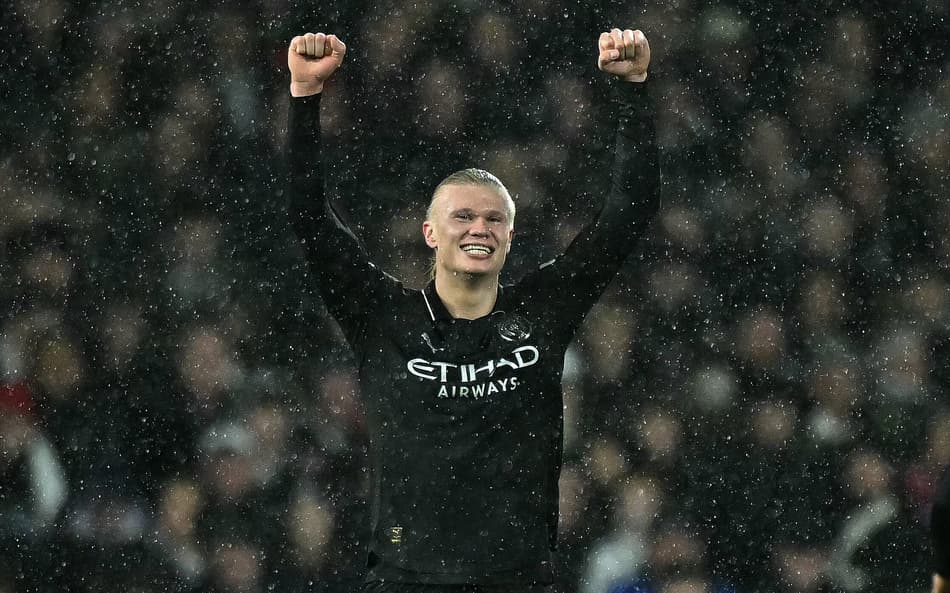 Halaand se tornou o jogador a mais rápido bater 100 gols na Premier League (Foto: Ben STANSALL / AFP)