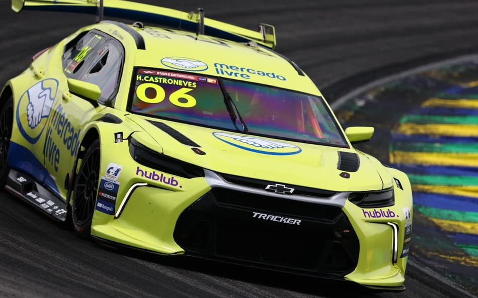 Acidente na corrida Sprint em Interlagos impediu participação de Helio Castroneves na prova de domingo (Foto: Carsten Horst)