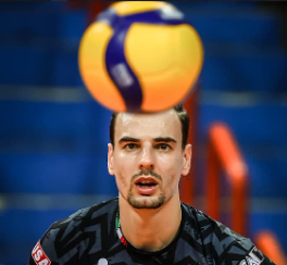 Jogador do Perugia na vitória sobre o Cruzeiro, no Mundial em Belém (Divulgação)