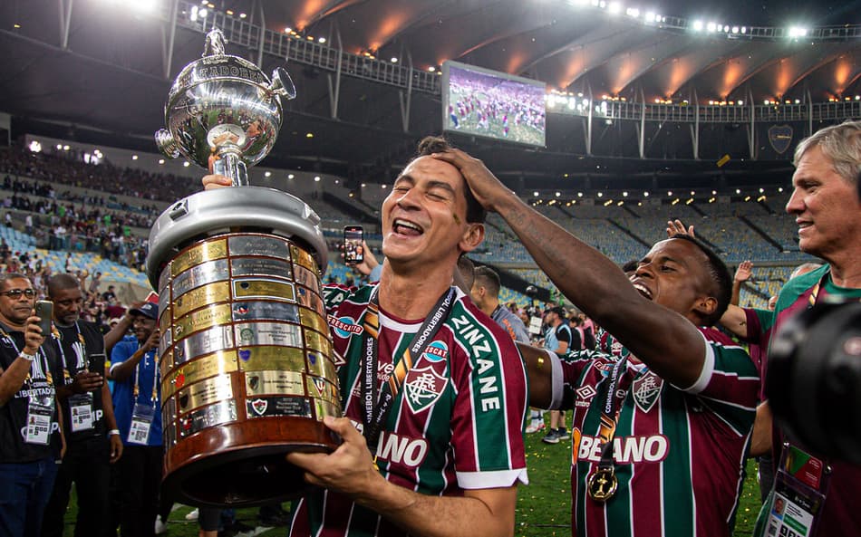 Ganso com a taça da Libertadores em 2023 (Foto: Marcelo Gonçalves/Fluminense FC)
