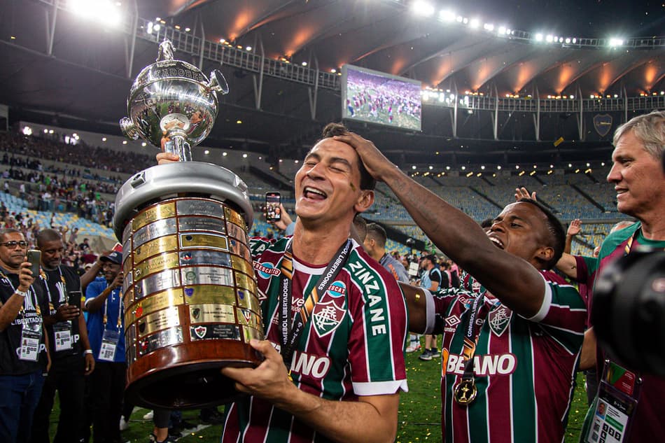 Ganso com a taça da Libertadores em 2023 (Foto: Marcelo Gonçalves/Fluminense FC)