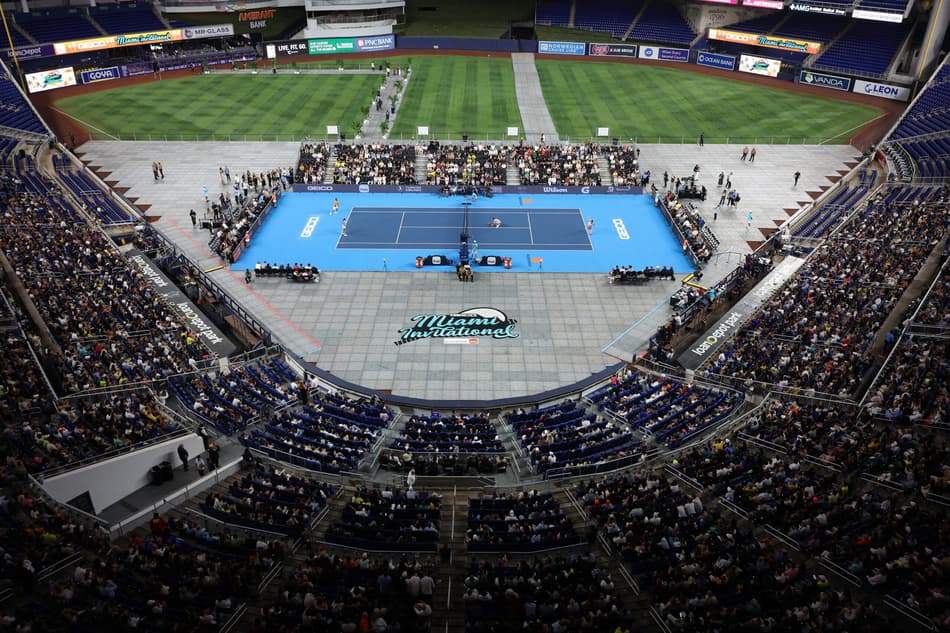 General view of loanDepot park during the doubles match between Joao Fonseca of Brazil and Amanda Anisimova of the United States against Jessica Pegula of the United States and Carlos Alcaraz of Spain during the Miami Invitational on December 08, 2025 in Miami, Florida. Tomas Diniz Santos/Getty Images/AFP (Photo by Tomas Diniz Santos / GETTY IMAGES NORTH AMERICA / Getty Images via AFP)
