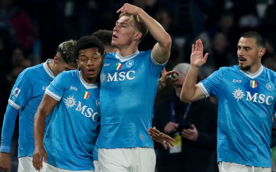 Pelo Campeonato Italiano, o Napoli venceu a Juventus por 2 a 1 (Foto: CARLO HERMANN / AFP)