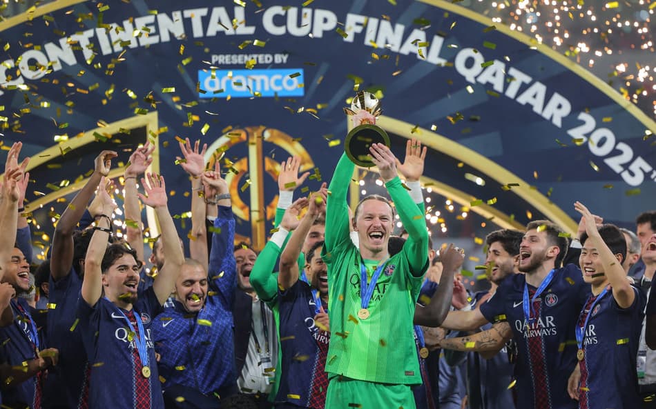 Lance! confere: para a Fifa, o PSG é campeão mundial?