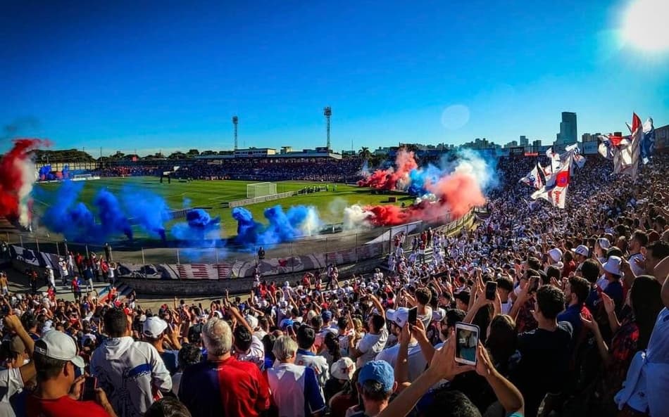 torcida Paraná Clube Vila Capanema