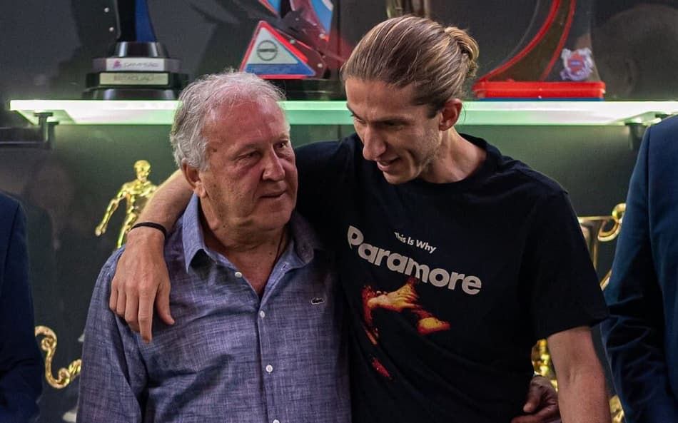 Zico e Filipe Luís, ídolos do Flamengo (Foto: Paula Reis / Flamengo)