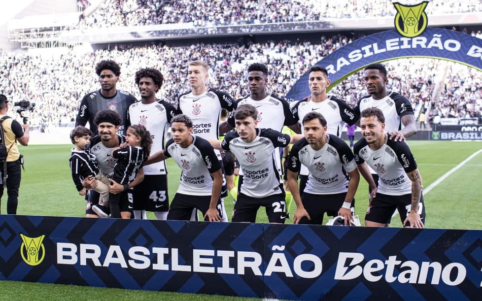 Corinthians fará estreia do Brasileirão na Vila Belmiro pensando na Supercopa