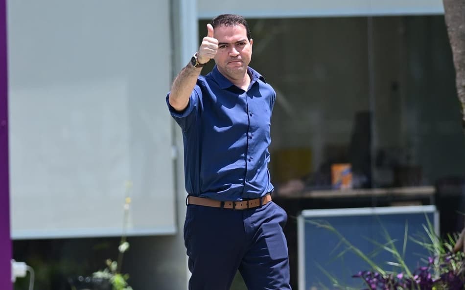 Marcelo Paz, executivo de futebol do Corinthians, no CT do clube