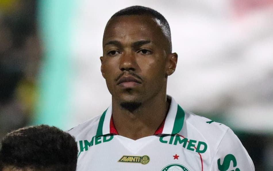 Marlon Freitas foi titular em Portuguesa x Palmeiras (Foto: Theo Daolio/Mochila Press/Gazeta Press)