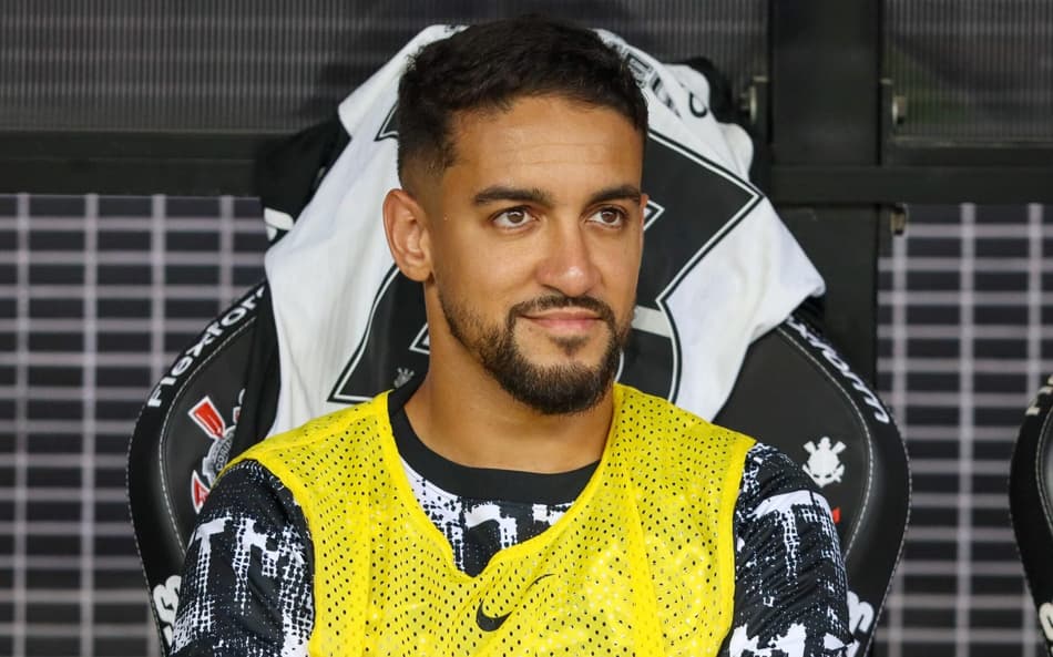 Matheus Pereira durante reestreia pelo Corinthians
