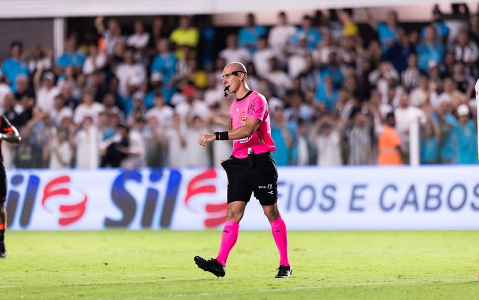 Lucas Canetto Bellotte árbitro Santos e Corinthians