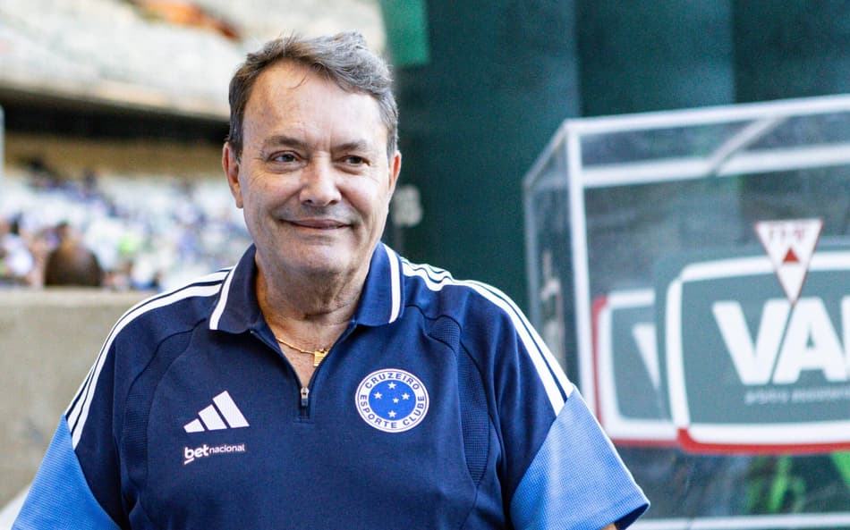 Pedrinho celebra título do Cruzeiro na Copinha e revela planejamento para trio