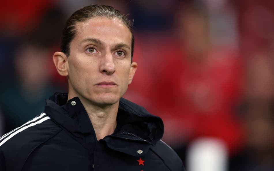 Filipe Luís definiu escalação para Flamengo x Fluminense (Foto: EDU ANDRADE/Fatopress/Gazeta Press)