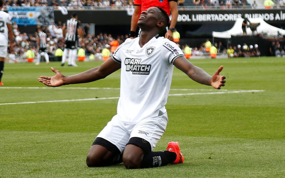 Luiz Henrique se consagrou ídolo do Botafogo em 2024 (Foto: Vítor Silva/Botafogo)