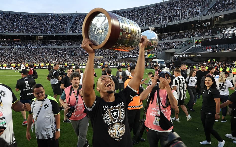 Marlon Freitas conquistou a Libertadores com o Botafogo (Foto: Vítor Silva/Botafogo)