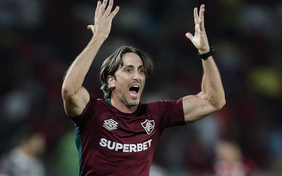 Zubeldía prepara um time modificado do Fluminense (Foto: Marcelo Gonçalves/ Fluminense FC)