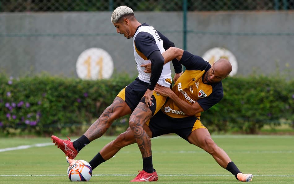 Lucas e Alan Franco, jogadores do São Paulo