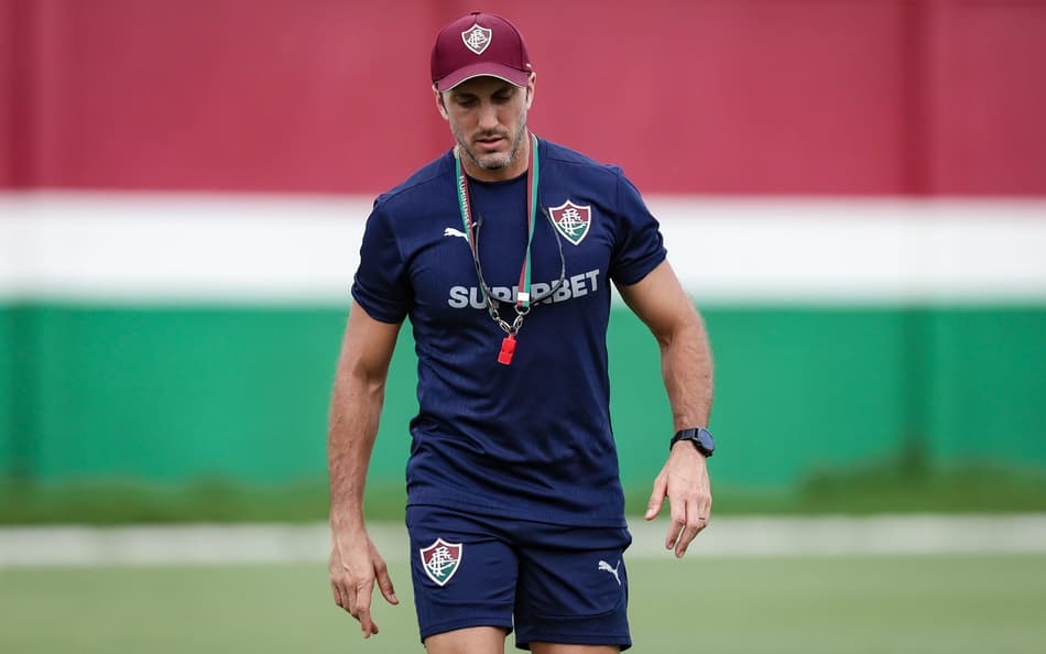 Fluminense: Zubeldía passa por procedimento cardiovascular e perderá estreia no Carioca
