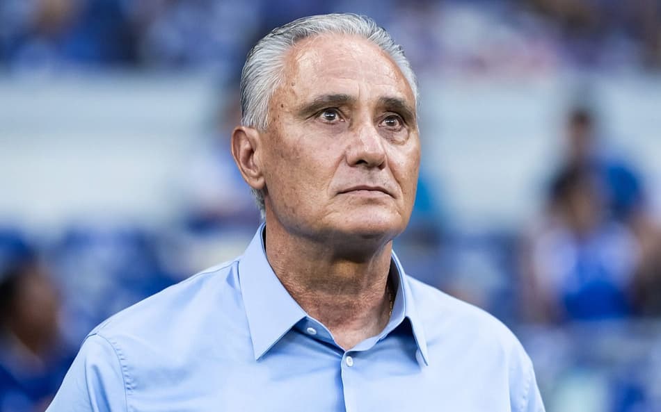 Torcedores do Cruzeiro mandam recado a Tite após derrota para o Pouso Alegre